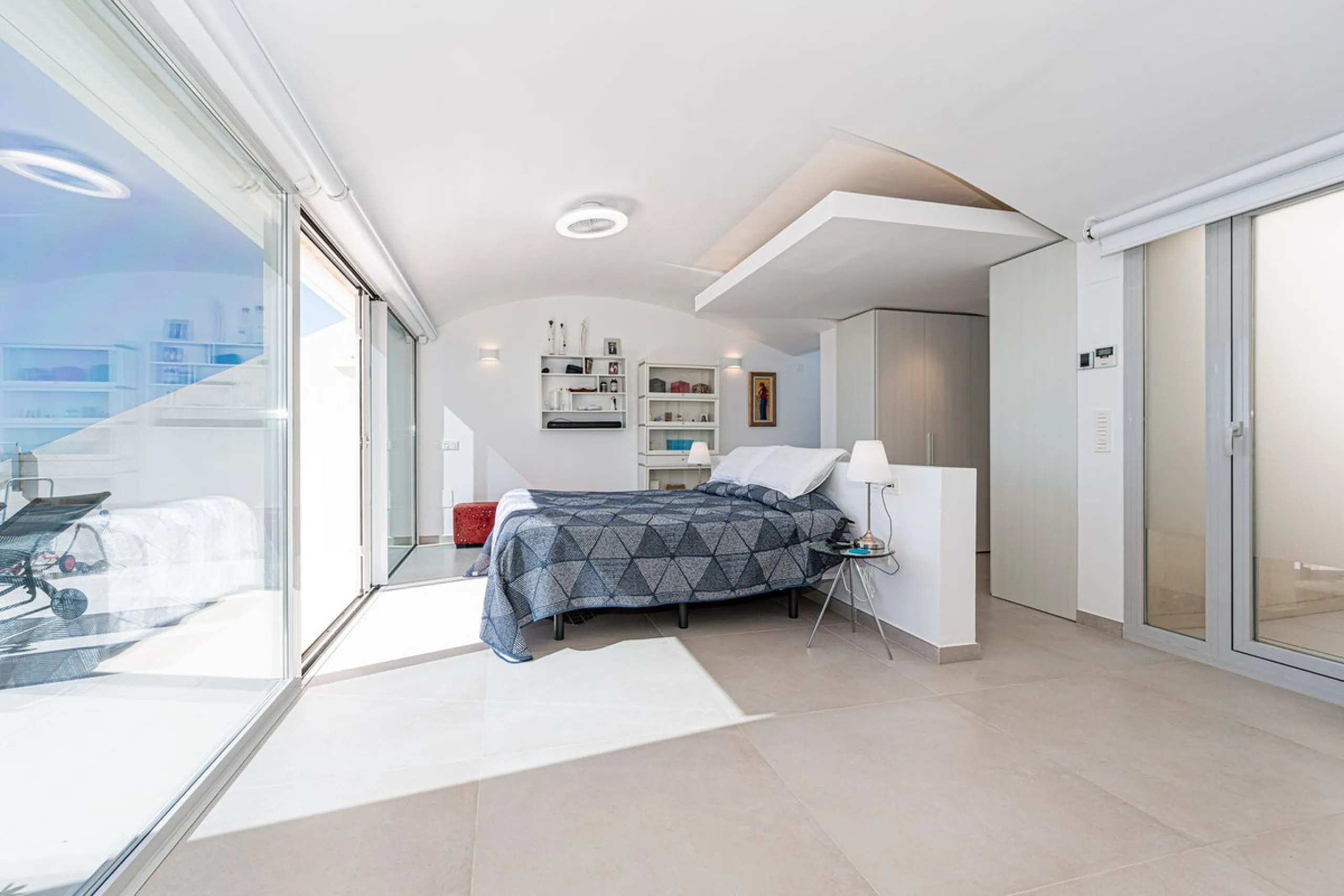 Apartment - Penthouse Duplex в продаже в Benalmadena, Málaga. В доме 3 спален и 2 ванных комнат. Площадь дома 155 м²