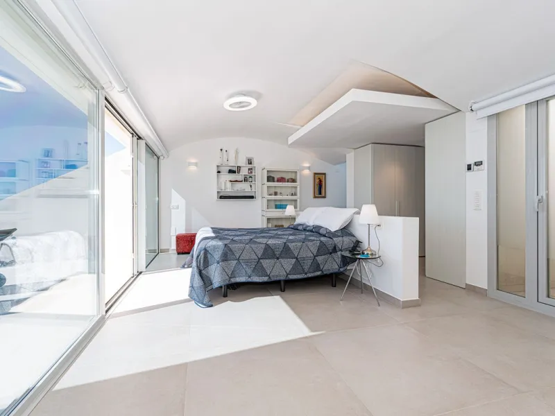Apartment - Penthouse Duplex в продаже в Benalmadena, Málaga. В доме 3 спален и 2 ванных комнат. Площадь дома 155 м²