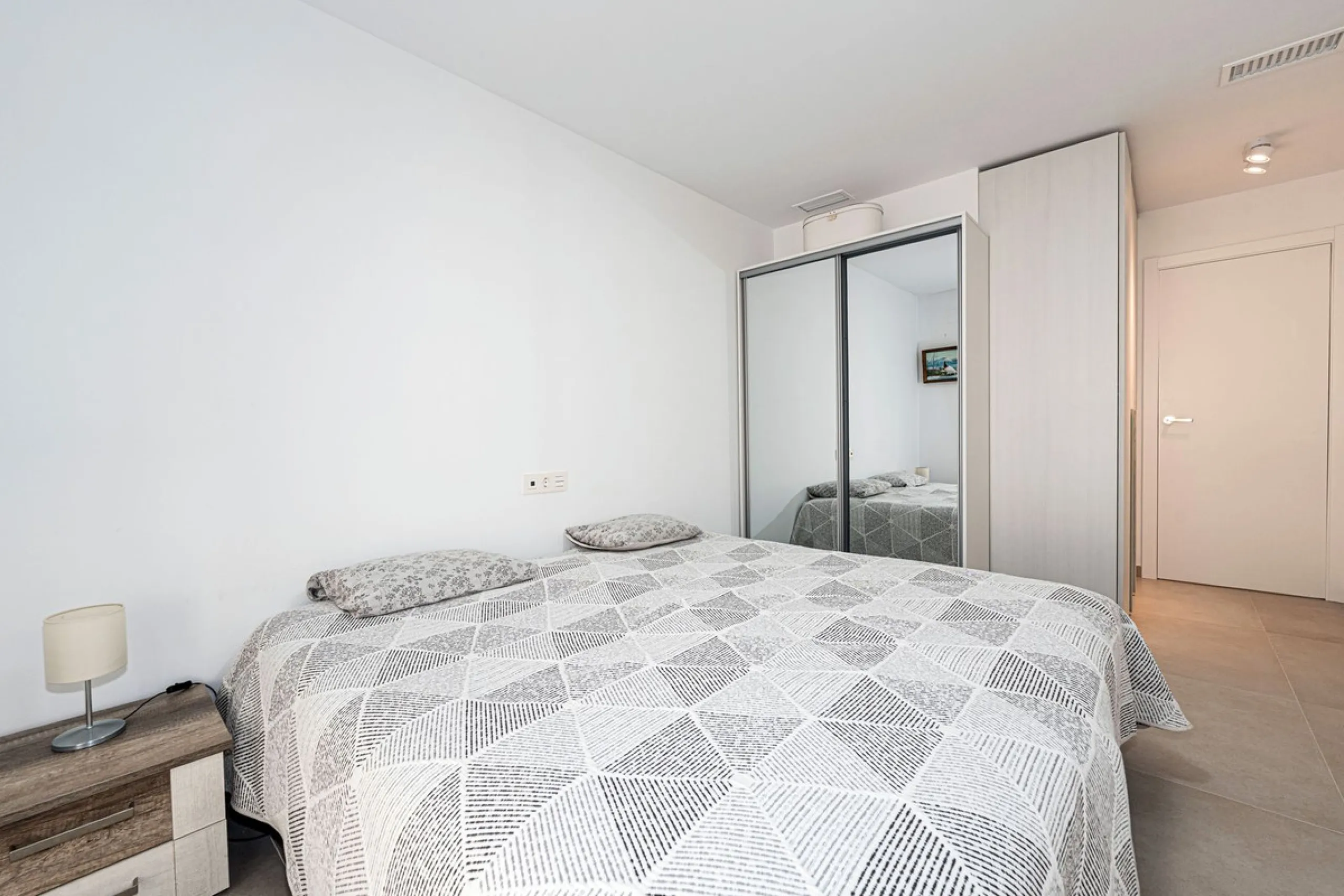 Apartment - Penthouse Duplex в продаже в Benalmadena, Málaga. В доме 3 спален и 2 ванных комнат. Площадь дома 155 м²