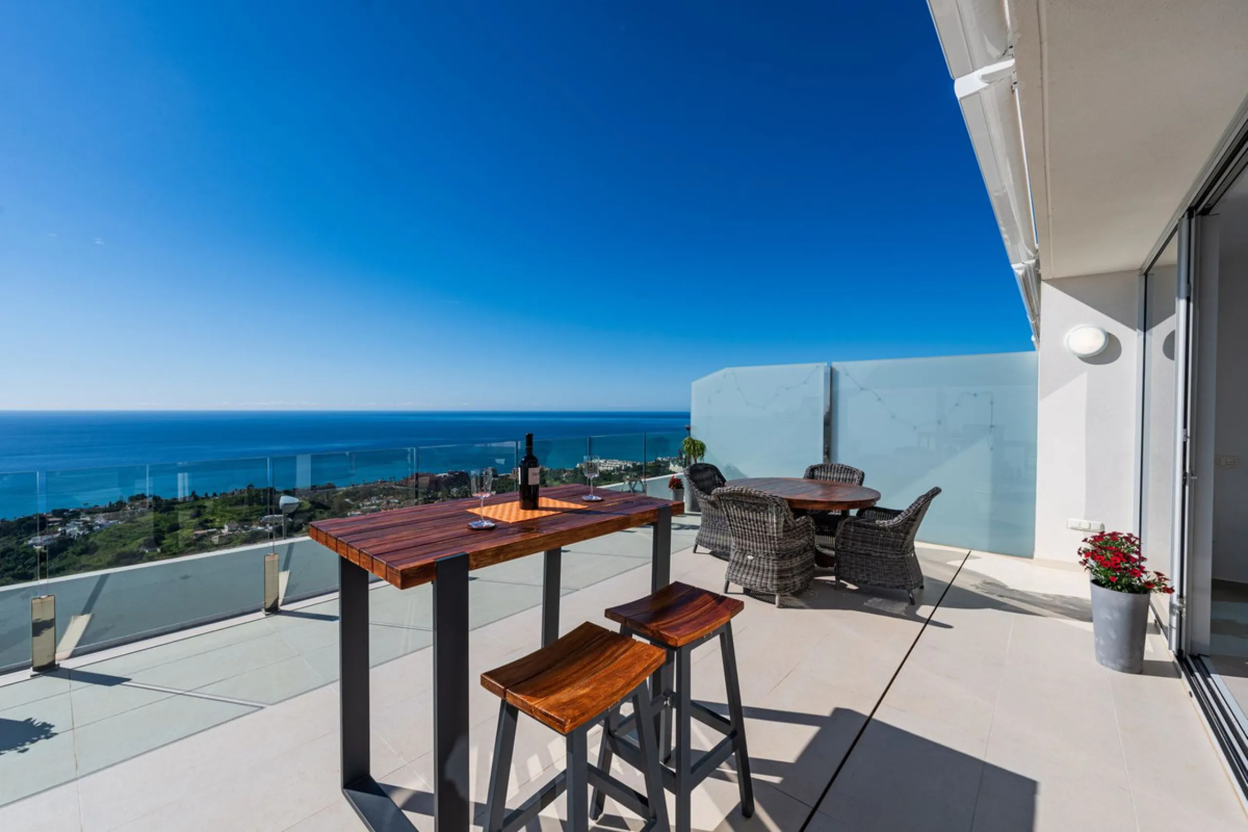Apartment - Penthouse Duplex в продаже в Benalmadena, Málaga. В доме 3 спален и 2 ванных комнат. Площадь дома 155 м²
