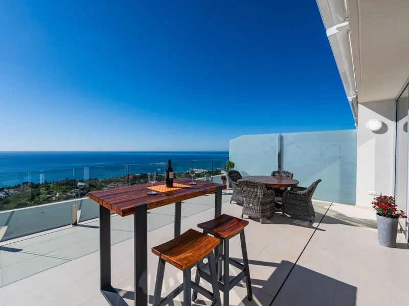 Apartment - Penthouse Duplex в продаже в Benalmadena, Málaga. В доме 3 спален и 2 ванных комнат. Площадь дома 155 м²