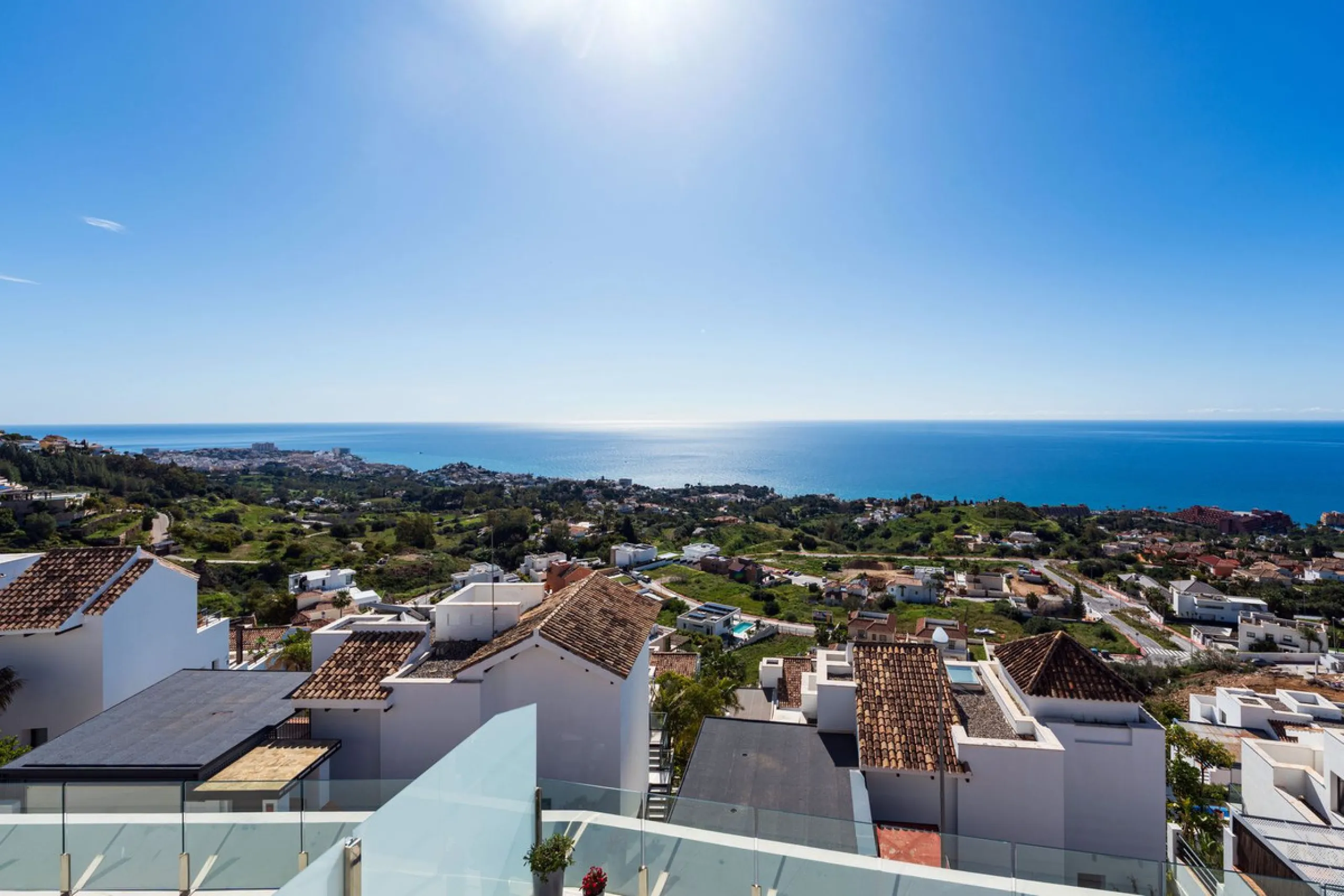 Apartment - Penthouse Duplex в продаже в Benalmadena, Málaga. В доме 3 спален и 2 ванных комнат. Площадь дома 155 м²