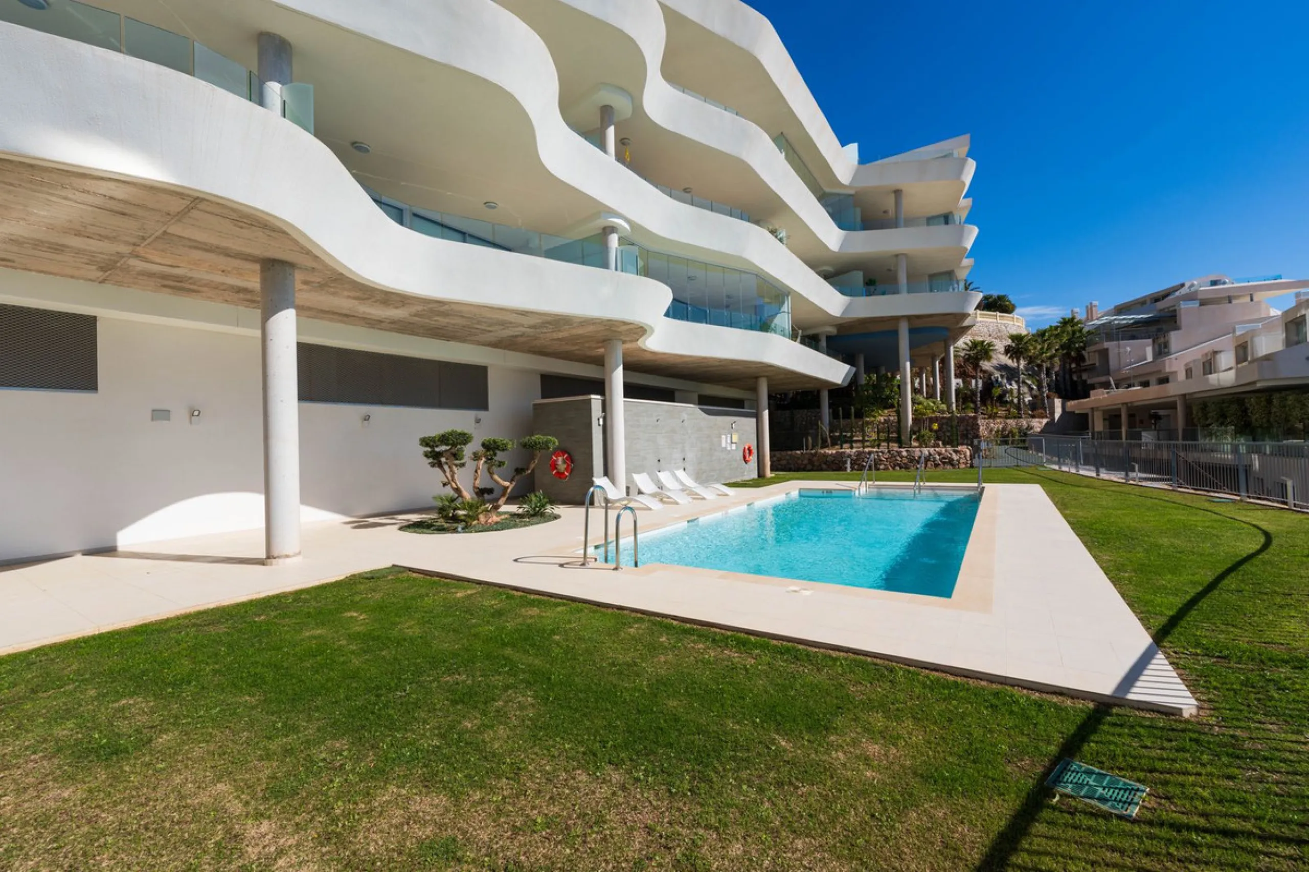 Apartment - Penthouse Duplex в продаже в Benalmadena, Málaga. В доме 3 спален и 2 ванных комнат. Площадь дома 155 м²