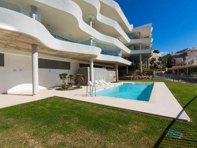 Apartment - Penthouse Duplex в продаже в Benalmadena, Málaga. В доме 3 спален и 2 ванных комнат. Площадь дома 155 м²