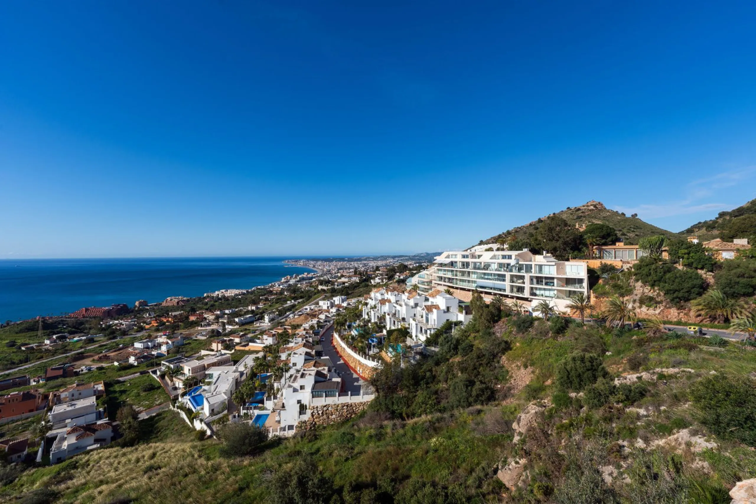 Apartment - Penthouse Duplex в продаже в Benalmadena, Málaga. В доме 3 спален и 2 ванных комнат. Площадь дома 155 м²