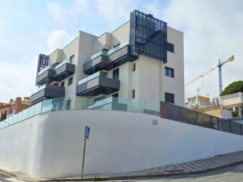 Penthouse for Sale in Torremolinos with Sea Views and Private Solarium