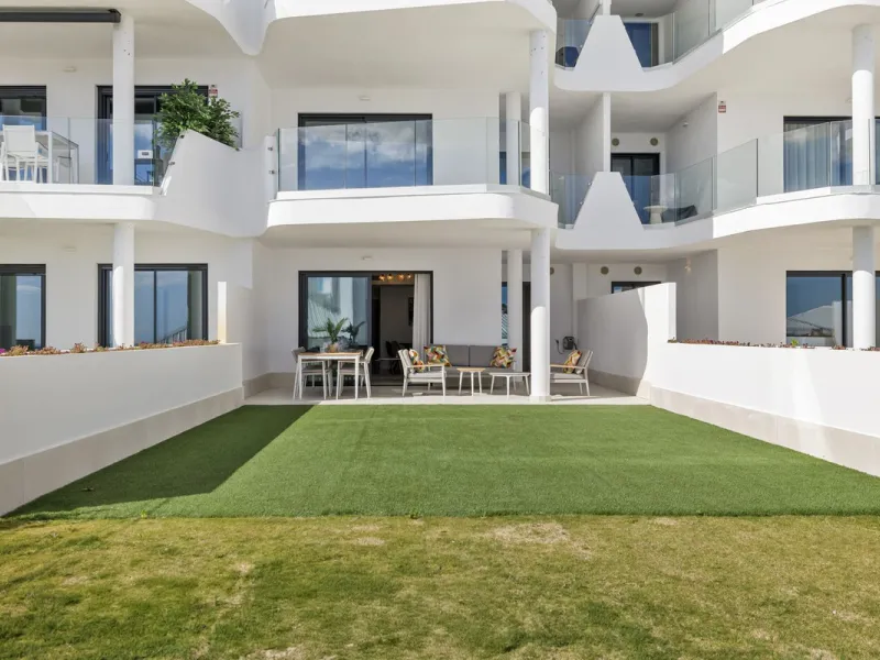 EXCLUSIVE GARDEN VILLA | 3 BEDROOMS | PRIVATE GARDEN | RENTAL LICENSE | HIGUERÓN