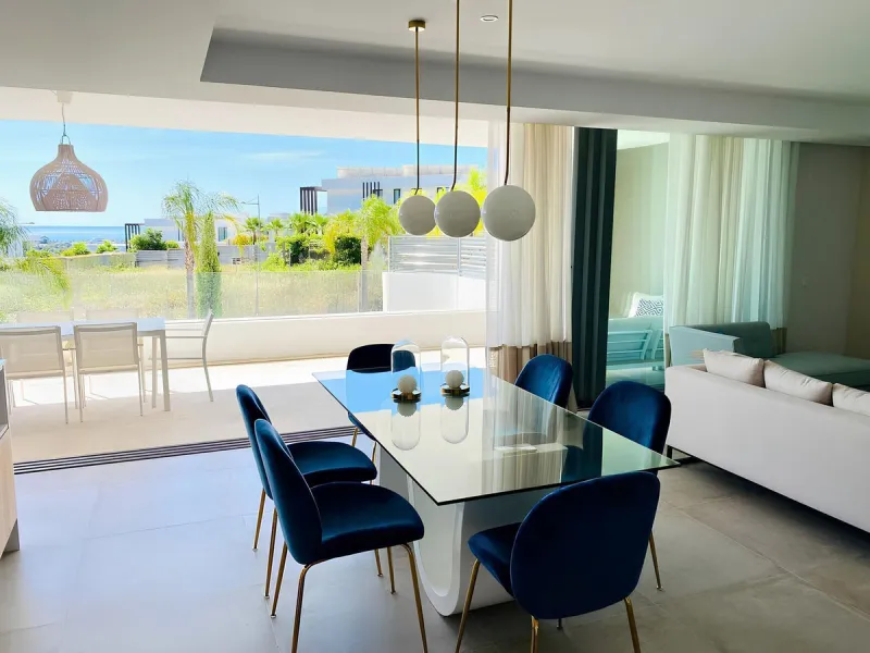 Welcome to this exclusive and elegant apartment that offers and spacious residence for you and your family.