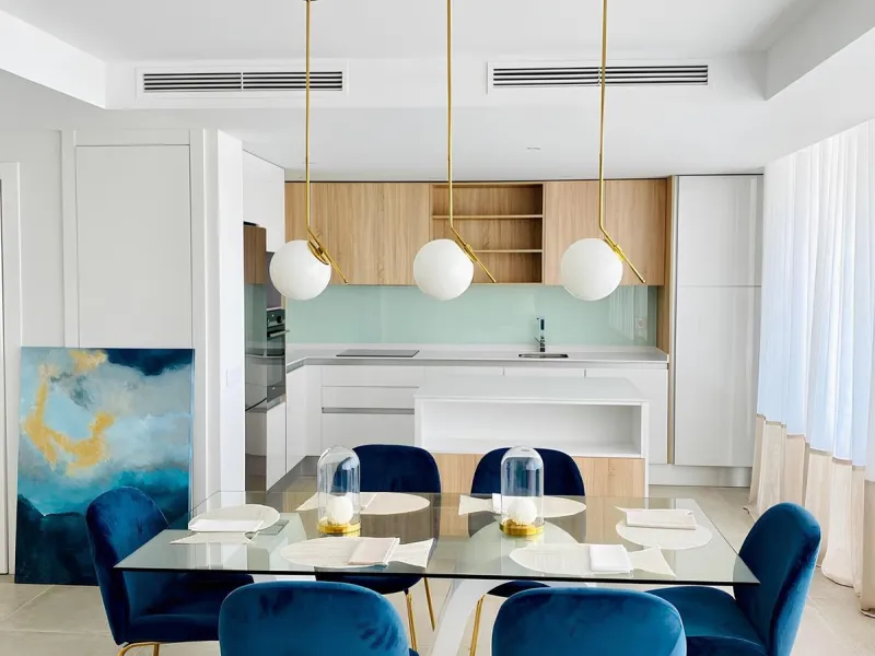 Welcome to this exclusive and elegant apartment that offers and spacious residence for you and your family.