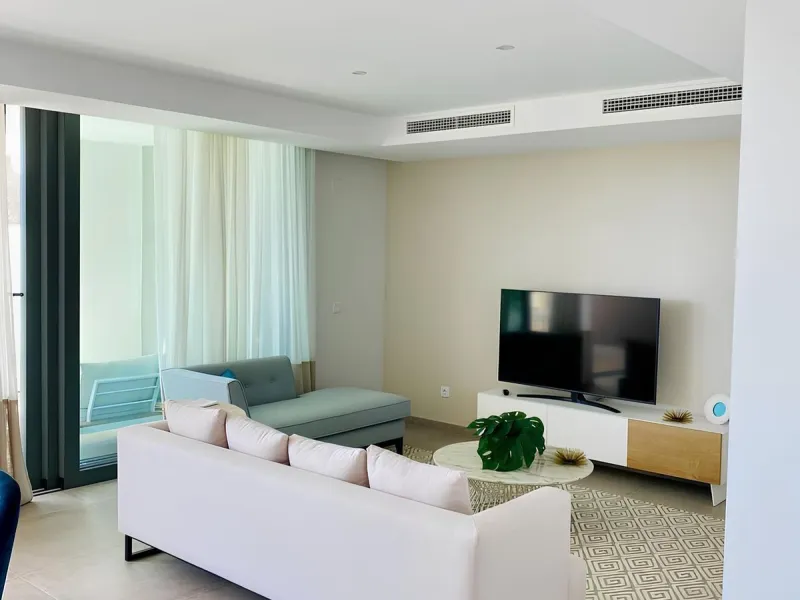 Welcome to this exclusive and elegant apartment that offers and spacious residence for you and your family.