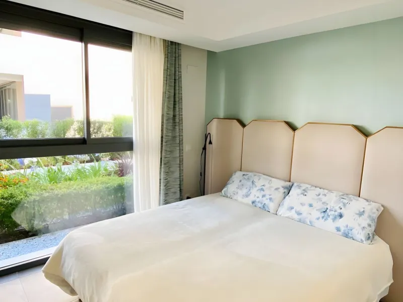 Welcome to this exclusive and elegant apartment that offers and spacious residence for you and your family.