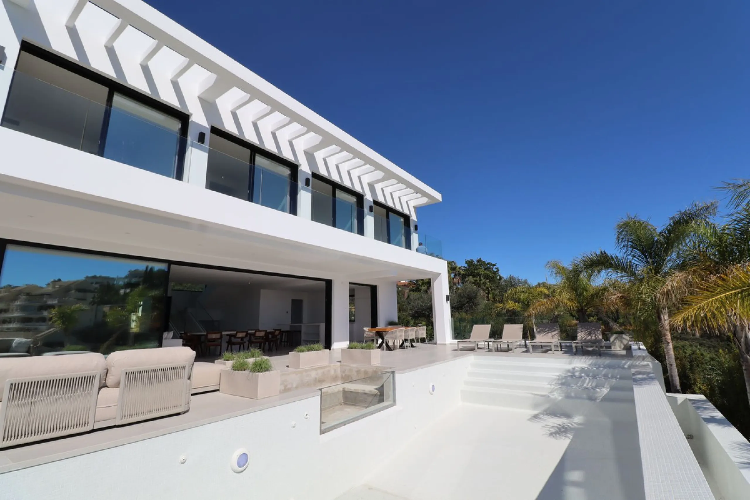 PANORAMIC-VIEW VILLA FOR SALE IN ELVIRIA | MARBELLA