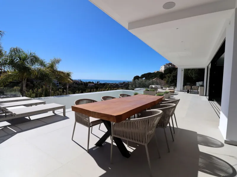 PANORAMIC-VIEW VILLA FOR SALE IN ELVIRIA | MARBELLA