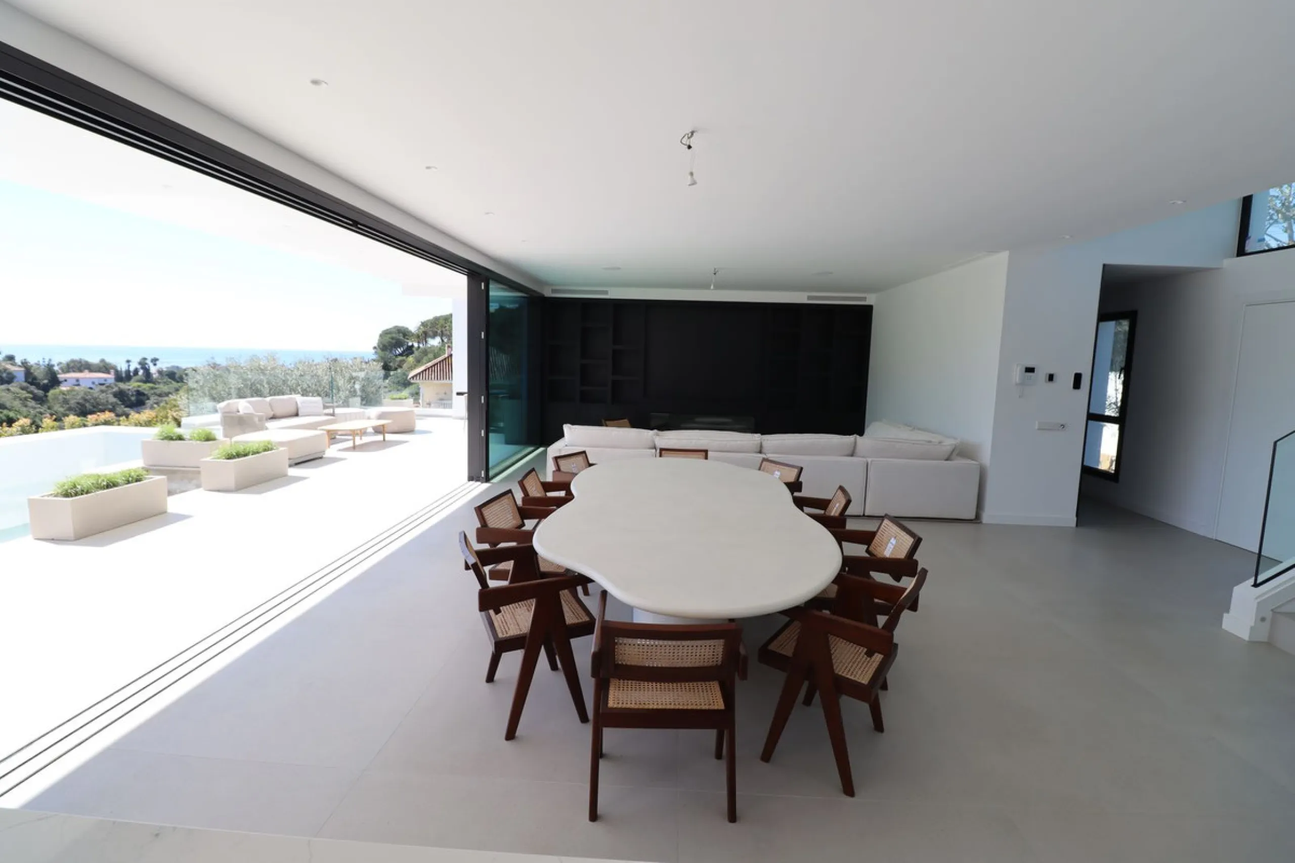 PANORAMIC-VIEW VILLA FOR SALE IN ELVIRIA | MARBELLA