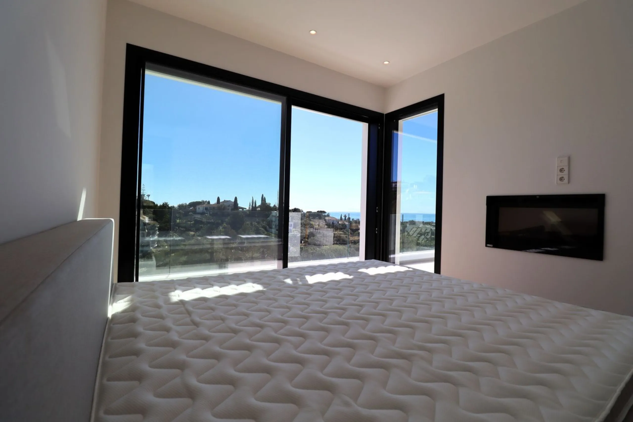 PANORAMIC-VIEW VILLA FOR SALE IN ELVIRIA | MARBELLA