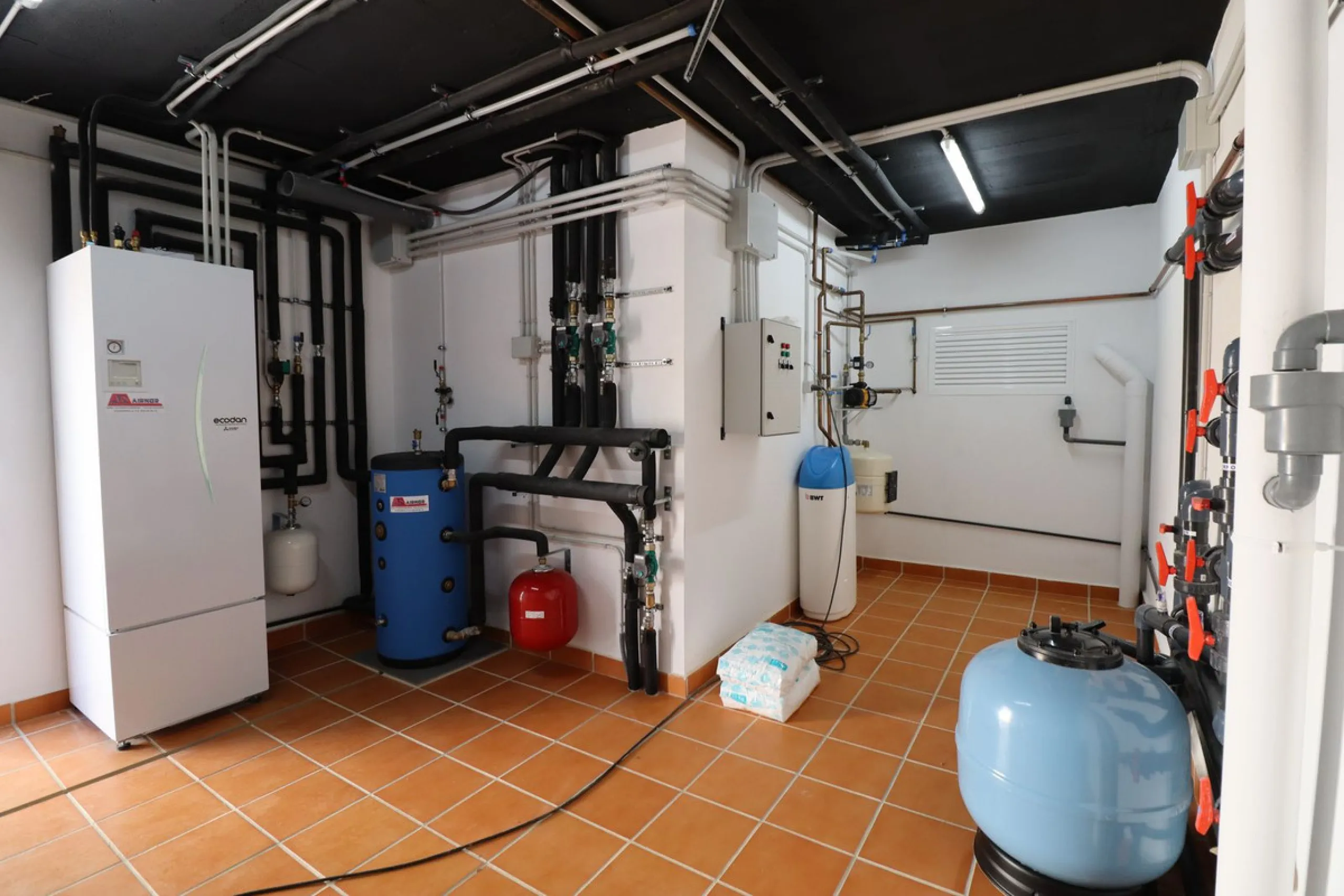 PANORAMIC-VIEW VILLA FOR SALE IN ELVIRIA | MARBELLA