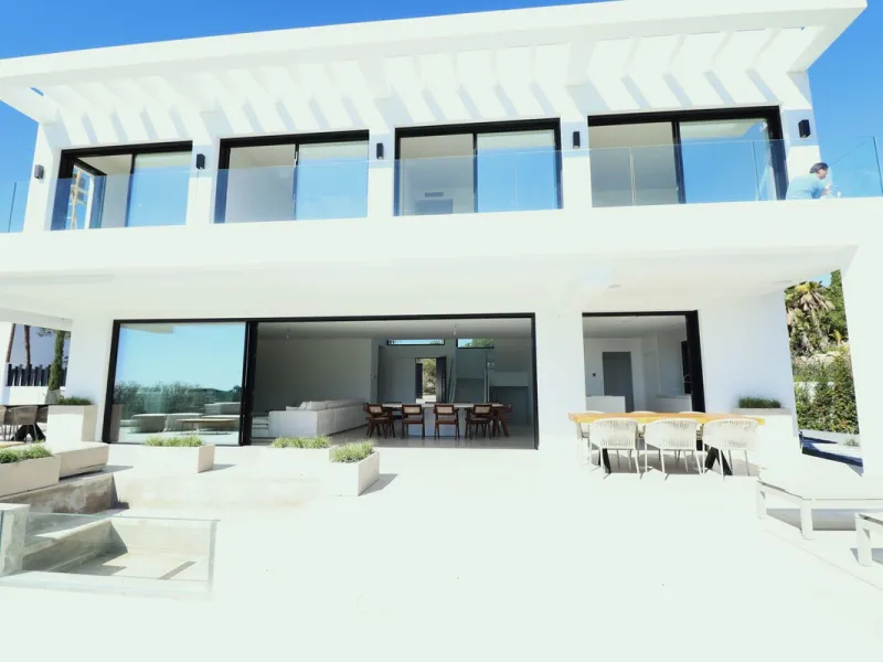 PANORAMIC-VIEW VILLA FOR SALE IN ELVIRIA | MARBELLA