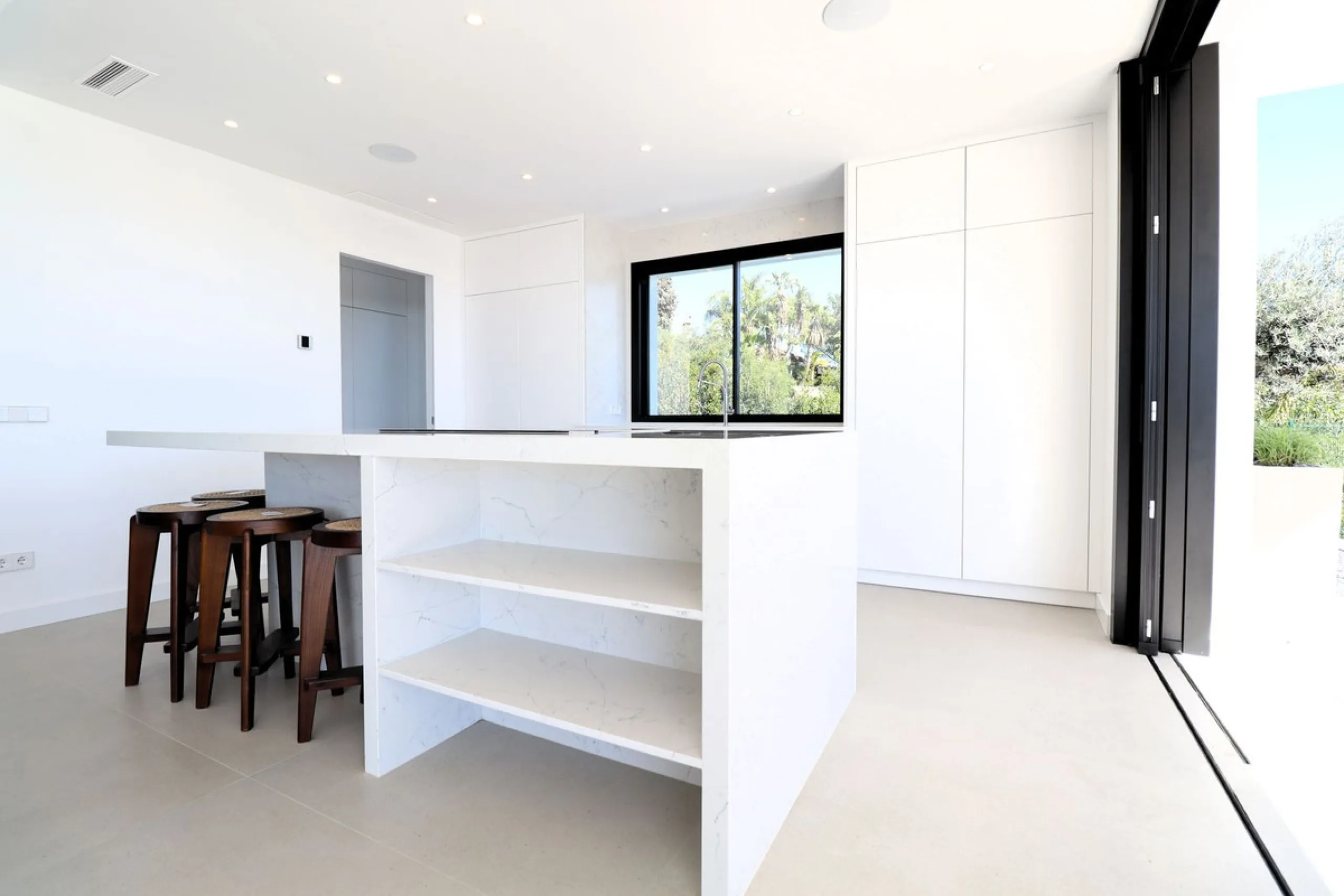 PANORAMIC-VIEW VILLA FOR SALE IN ELVIRIA | MARBELLA
