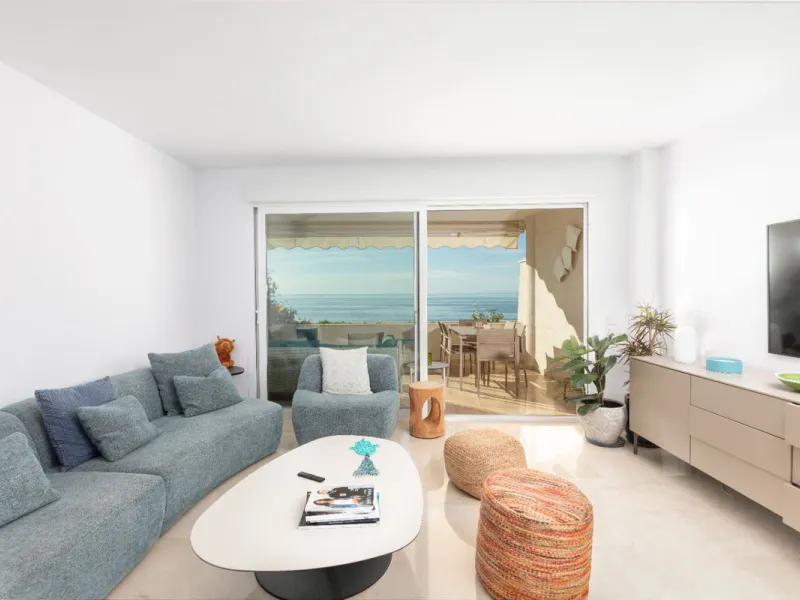 Exclusive Seafront Apartment on the Costa del Sol – A Mediterranean Paradise!