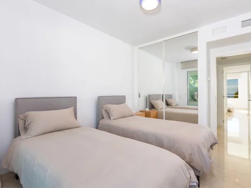 Exclusive Seafront Apartment on the Costa del Sol – A Mediterranean Paradise!