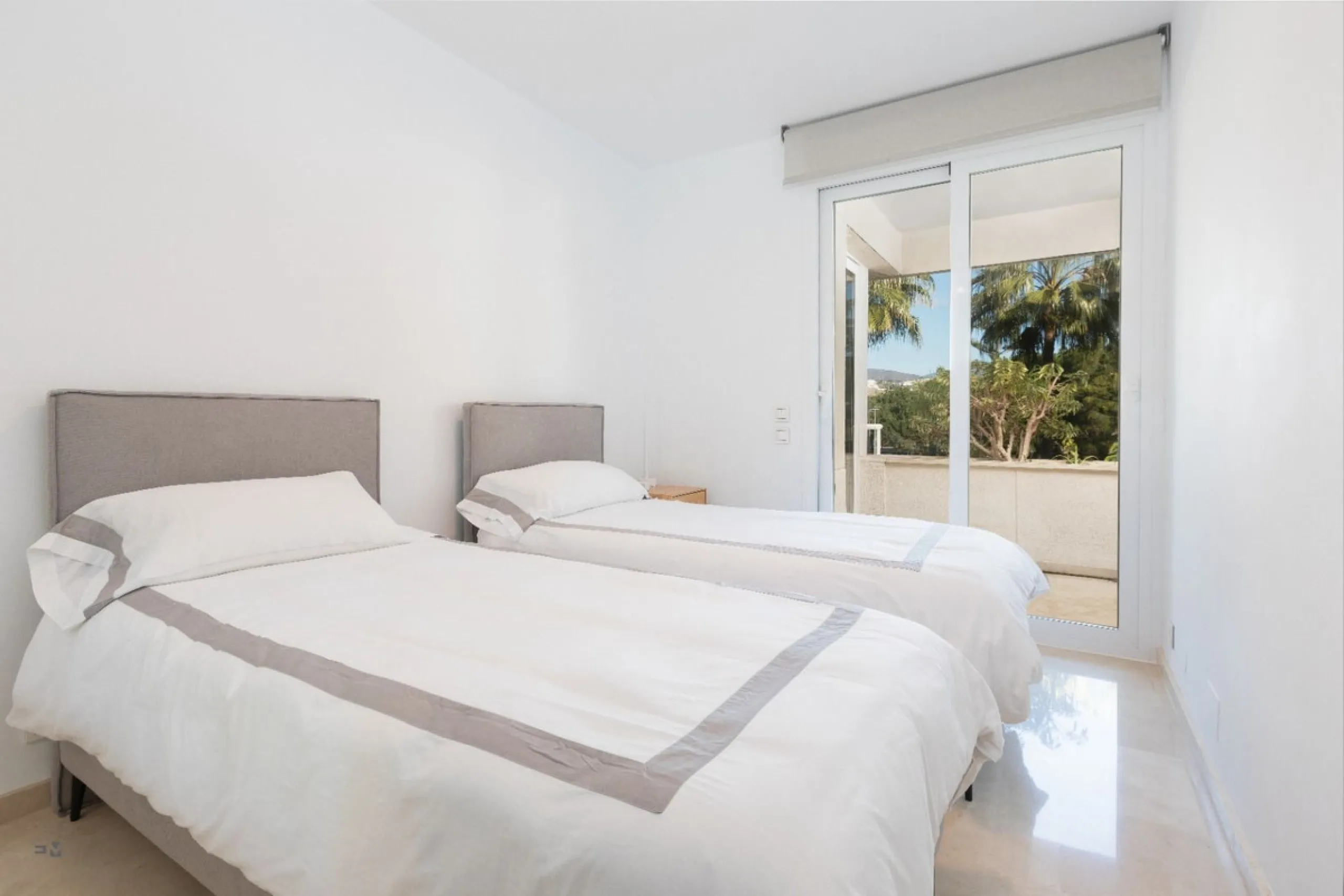 Exclusive Seafront Apartment on the Costa del Sol – A Mediterranean Paradise!