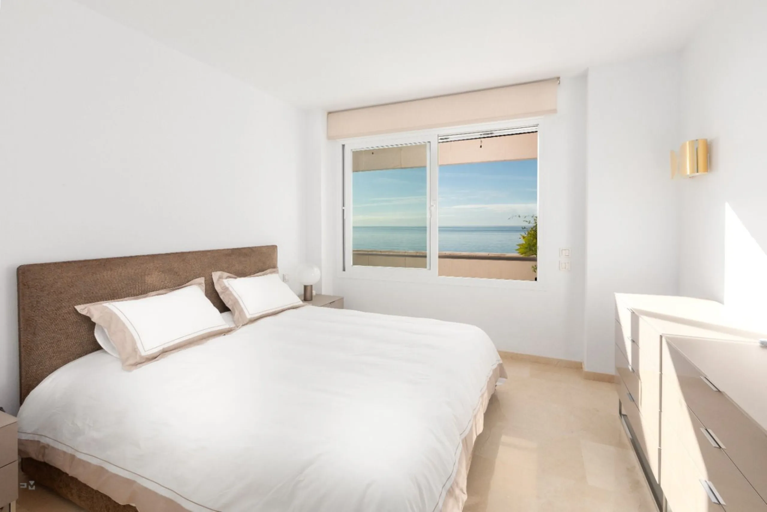 Exclusive Seafront Apartment on the Costa del Sol – A Mediterranean Paradise!