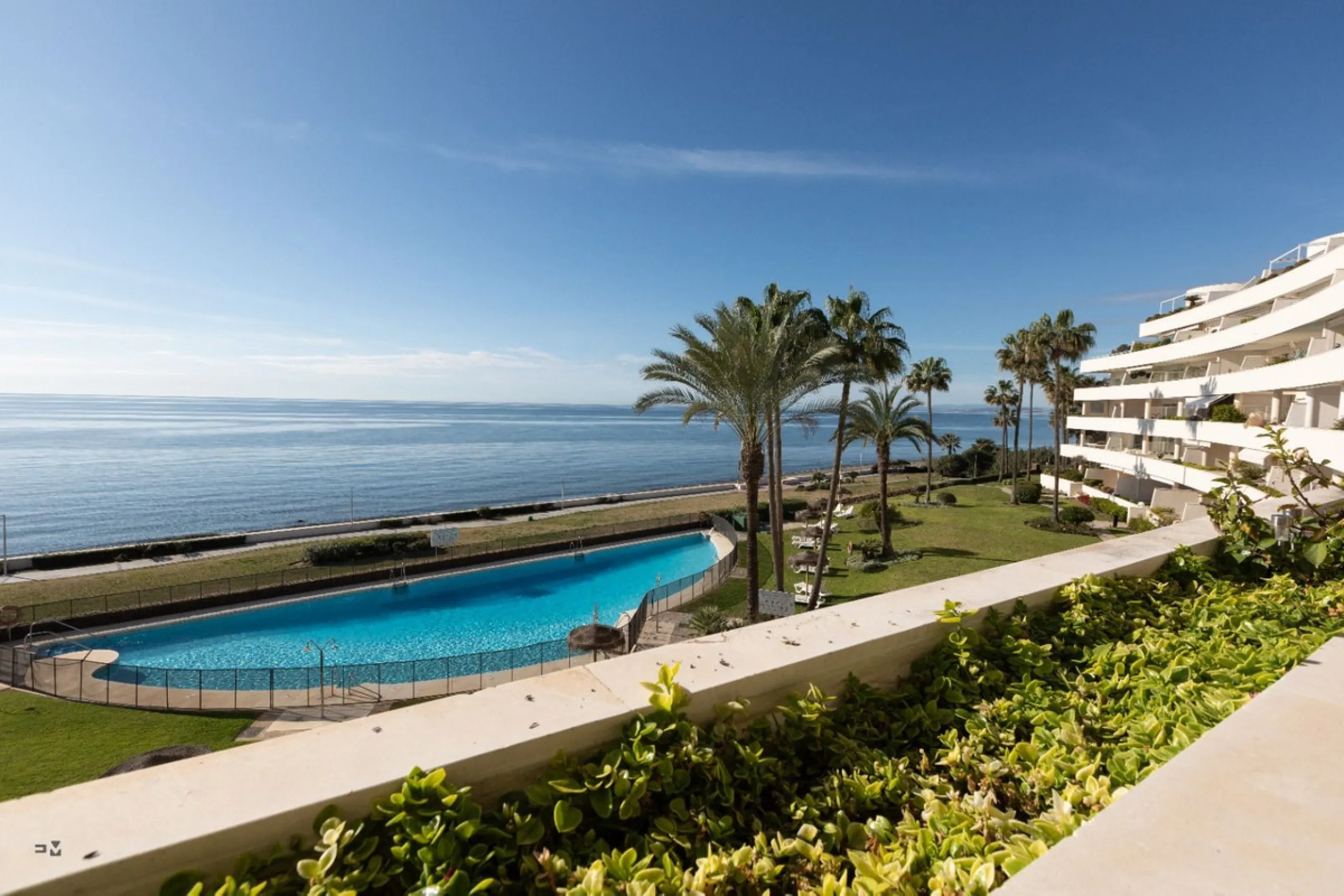 Exclusive Seafront Apartment on the Costa del Sol – A Mediterranean Paradise!