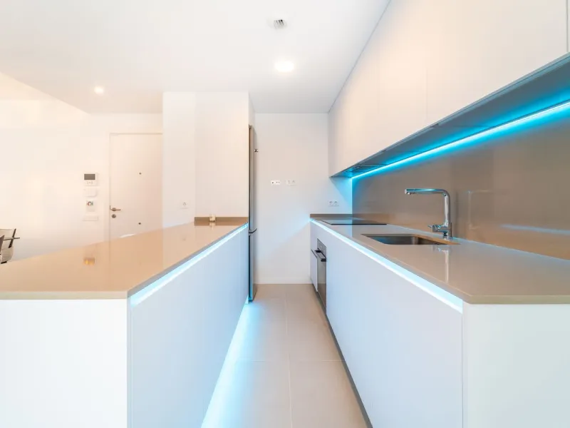 THE APARTMENT IS NOW RENTED FOR LONG TERM. IT CAN BE PURCHASED WITH THE CURRENT LEASE CONTRACT.