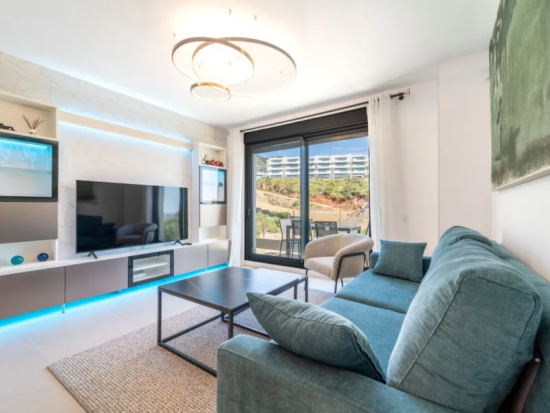 THE APARTMENT IS NOW RENTED FOR LONG TERM. IT CAN BE PURCHASED WITH THE CURRENT LEASE CONTRACT.