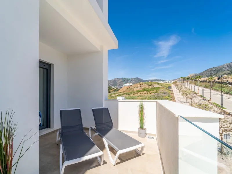 THE APARTMENT IS NOW RENTED FOR LONG TERM. IT CAN BE PURCHASED WITH THE CURRENT LEASE CONTRACT.