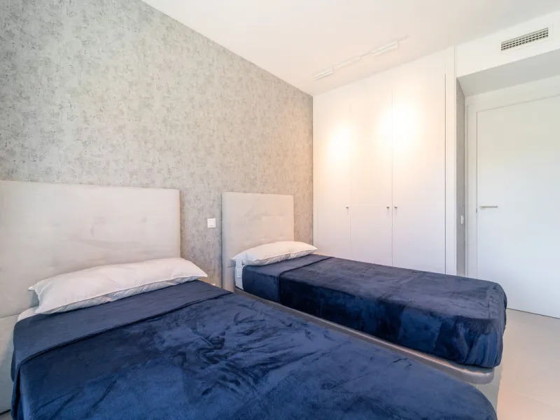 THE APARTMENT IS NOW RENTED FOR LONG TERM. IT CAN BE PURCHASED WITH THE CURRENT LEASE CONTRACT.