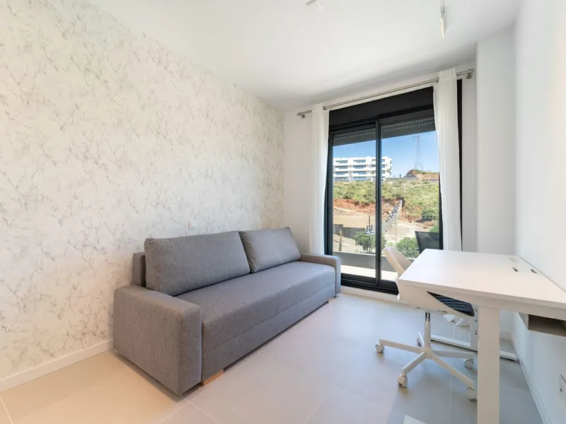 THE APARTMENT IS NOW RENTED FOR LONG TERM. IT CAN BE PURCHASED WITH THE CURRENT LEASE CONTRACT.