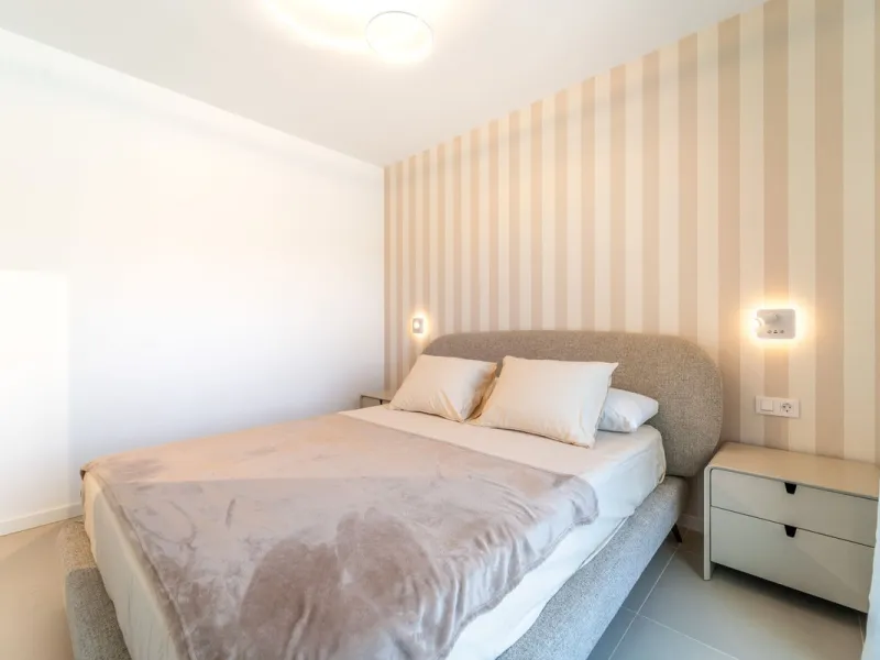 THE APARTMENT IS NOW RENTED FOR LONG TERM. IT CAN BE PURCHASED WITH THE CURRENT LEASE CONTRACT.