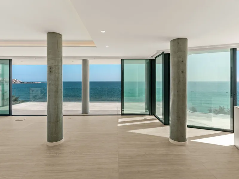 Apartment - Penthouse Duplex в продаже в Estepona, Málaga. В доме 4 спален и 5 ванных комнат. Площадь дома 199 м²