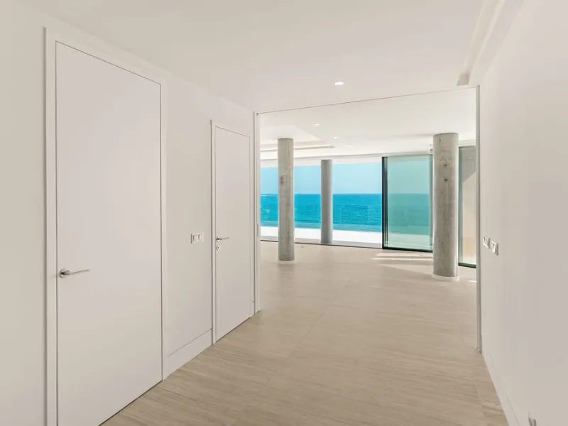 Apartment - Penthouse Duplex в продаже в Estepona, Málaga. В доме 4 спален и 5 ванных комнат. Площадь дома 199 м²
