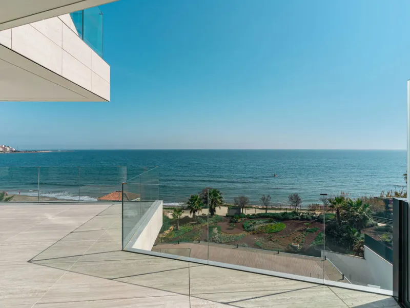 Apartment - Penthouse Duplex в продаже в Estepona, Málaga. В доме 4 спален и 5 ванных комнат. Площадь дома 199 м²