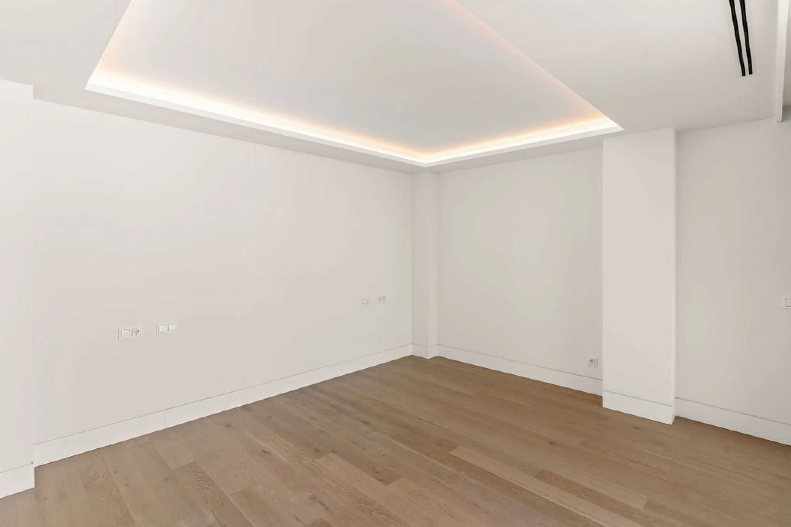 Apartment - Penthouse Duplex в продаже в Estepona, Málaga. В доме 4 спален и 5 ванных комнат. Площадь дома 199 м²