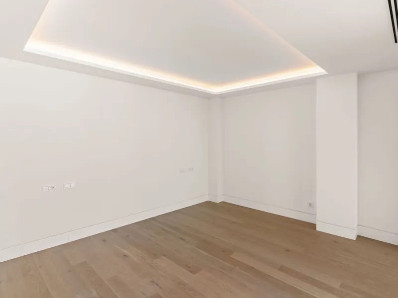 Apartment - Penthouse Duplex в продаже в Estepona, Málaga. В доме 4 спален и 5 ванных комнат. Площадь дома 199 м²