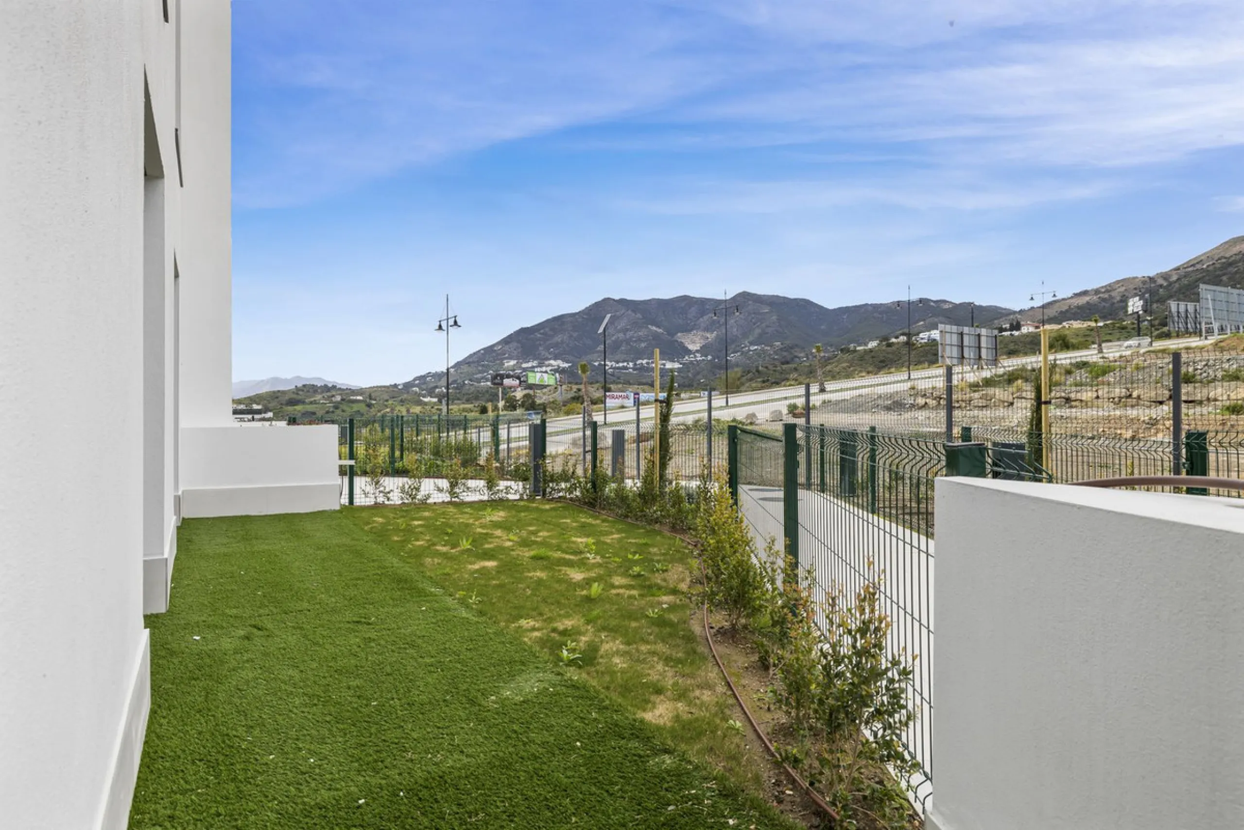 EXCLUSIVE GARDEN VILLA | 3 BEDROOMS | PRIVATE GARDEN | RENTAL LICENSE | HIGUERÓN