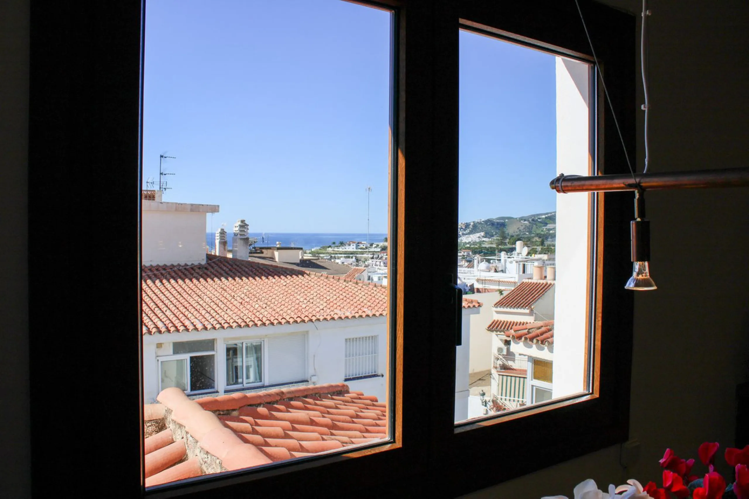 Exclusive penthouse in the heart of Nerja, spectacular sea views with both sunrise and sunset from the terraces.