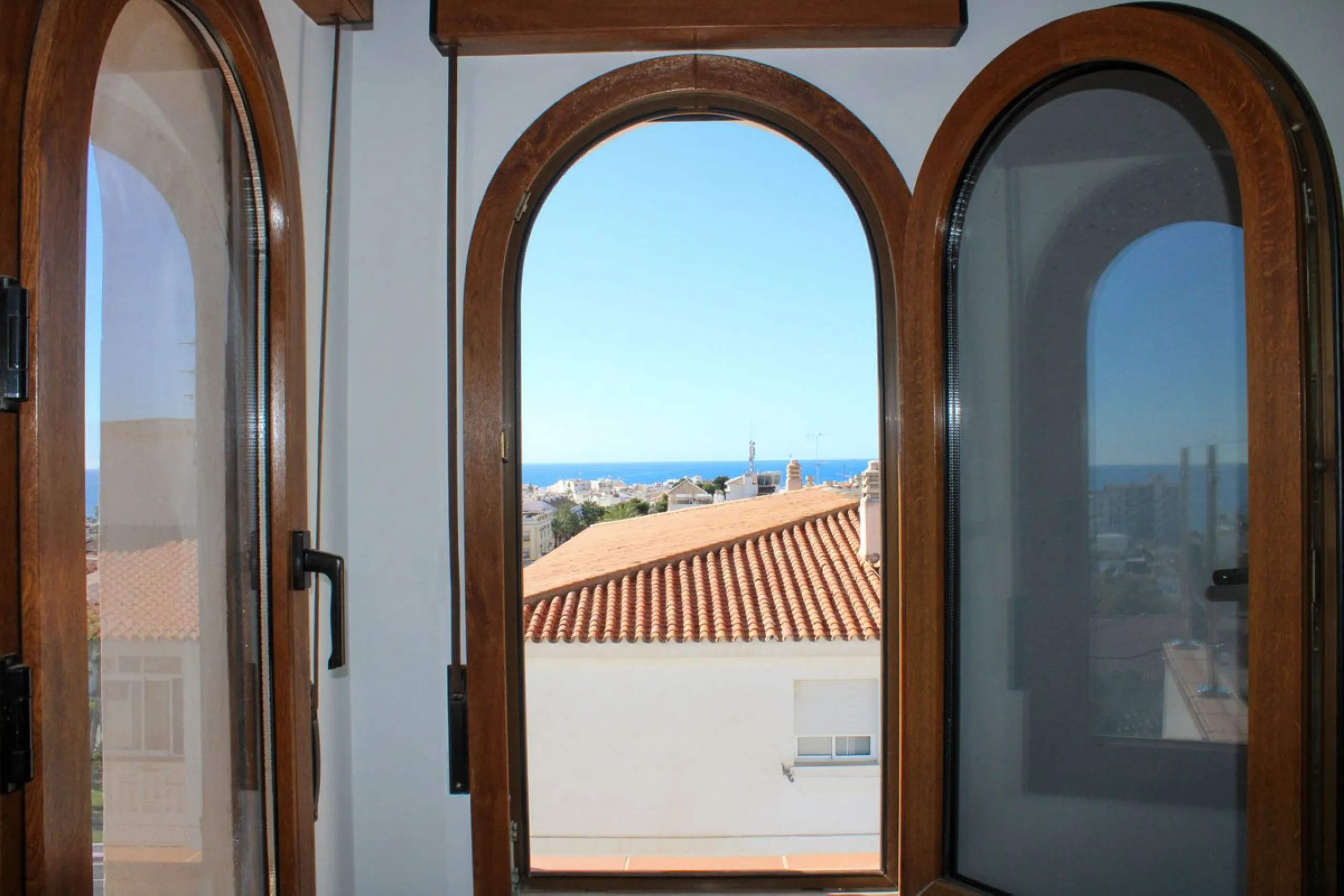 Exclusive penthouse in the heart of Nerja, spectacular sea views with both sunrise and sunset from the terraces.