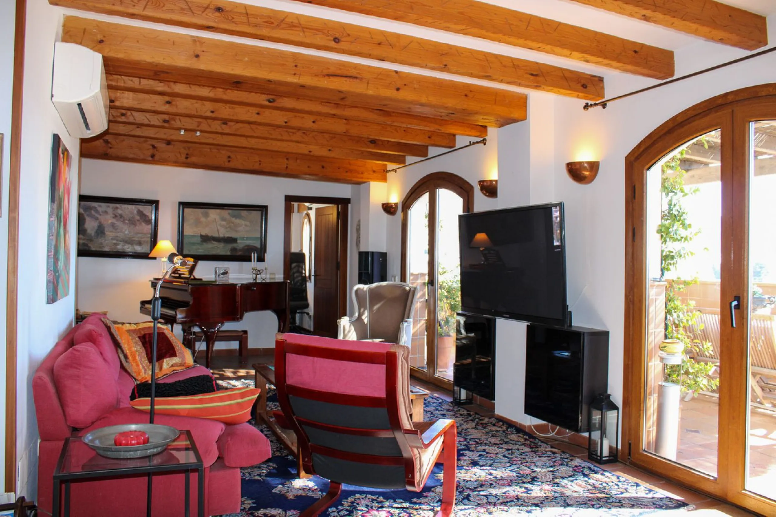 Exclusive penthouse in the heart of Nerja, spectacular sea views with both sunrise and sunset from the terraces.