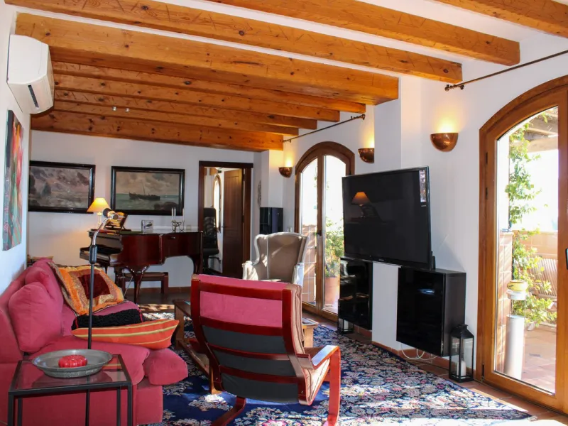 Exclusive penthouse in the heart of Nerja, spectacular sea views with both sunrise and sunset from the terraces.