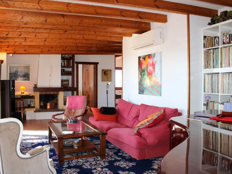 Exclusive penthouse in the heart of Nerja, spectacular sea views with both sunrise and sunset from the terraces.