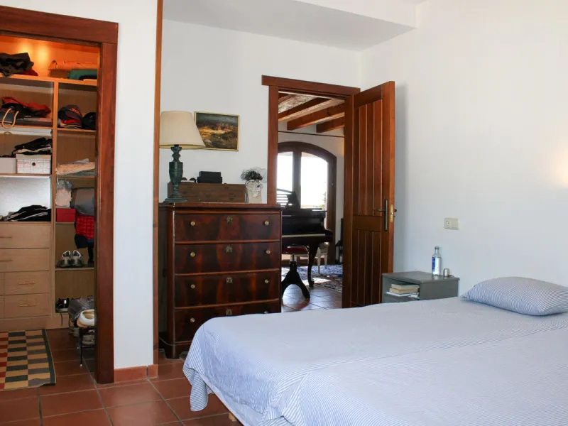Exclusive penthouse in the heart of Nerja, spectacular sea views with both sunrise and sunset from the terraces.