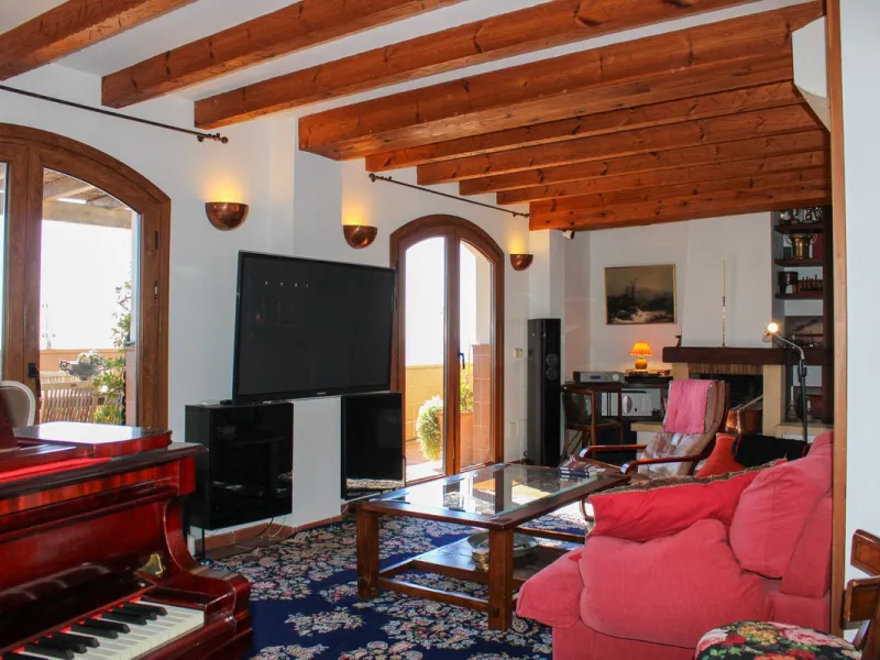 Exclusive penthouse in the heart of Nerja, spectacular sea views with both sunrise and sunset from the terraces.
