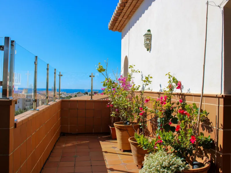Exclusive penthouse in the heart of Nerja, spectacular sea views with both sunrise and sunset from the terraces.