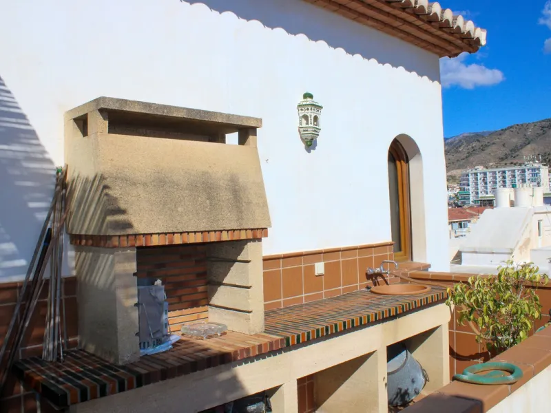 Exclusive penthouse in the heart of Nerja, spectacular sea views with both sunrise and sunset from the terraces.
