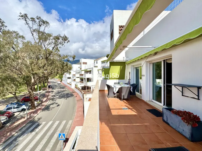 Apartment - Penthouse в продаже в Benalmadena, Málaga. В доме 2 спален и 2 ванных комнат. Площадь дома 115 м²