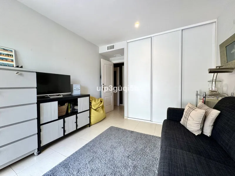 Apartment - Penthouse в продаже в Benalmadena, Málaga. В доме 2 спален и 2 ванных комнат. Площадь дома 115 м²
